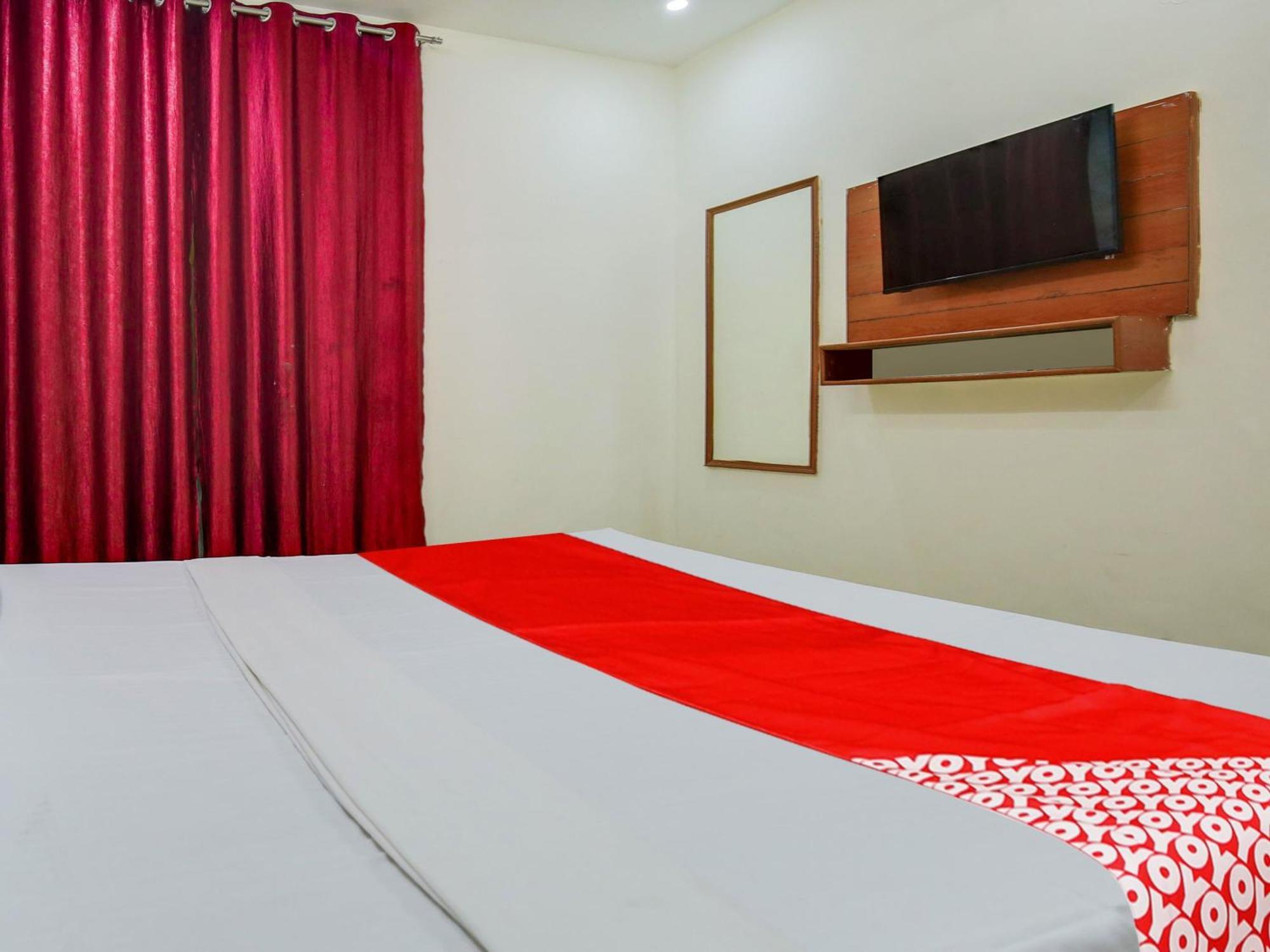 Hotel O Platinum Inn Nayagaon ภายนอก รูปภาพ