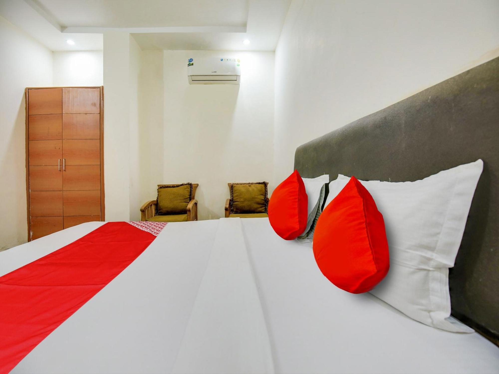 Hotel O Platinum Inn Nayagaon ภายนอก รูปภาพ