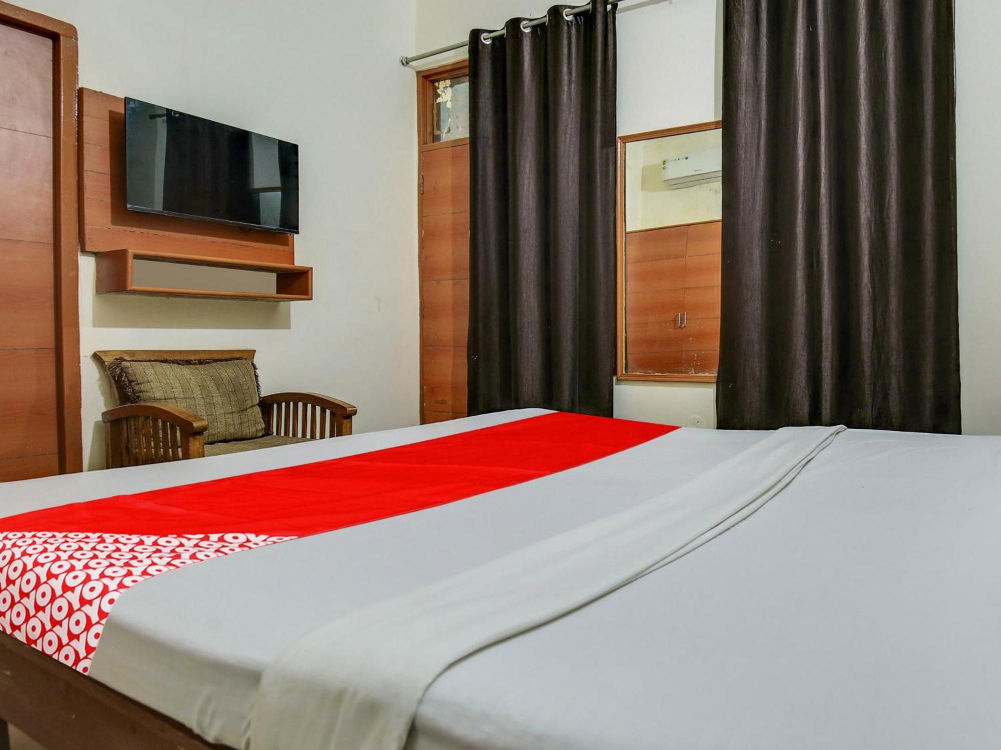 Hotel O Platinum Inn Nayagaon ภายนอก รูปภาพ
